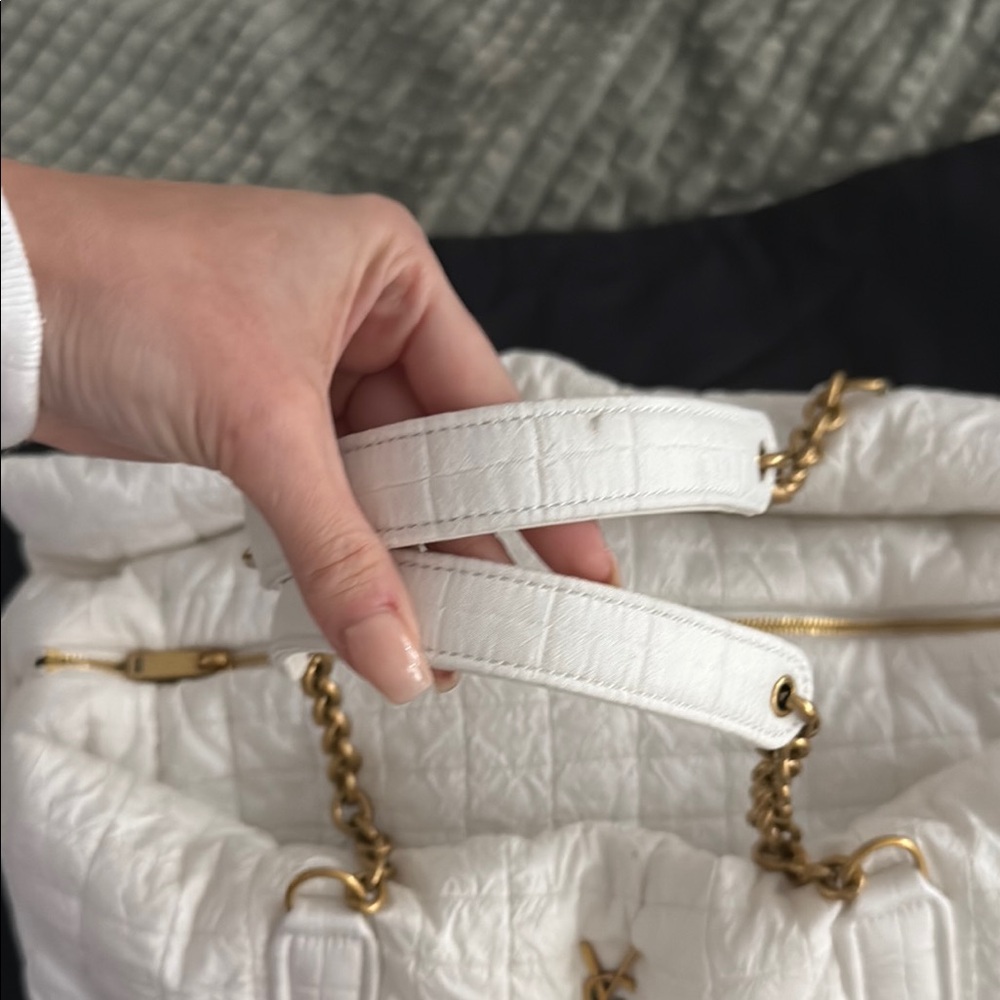 Saint Laurent Quilted White and Gold Shoulder Bag with YSL Logo - Picture 2 of 10